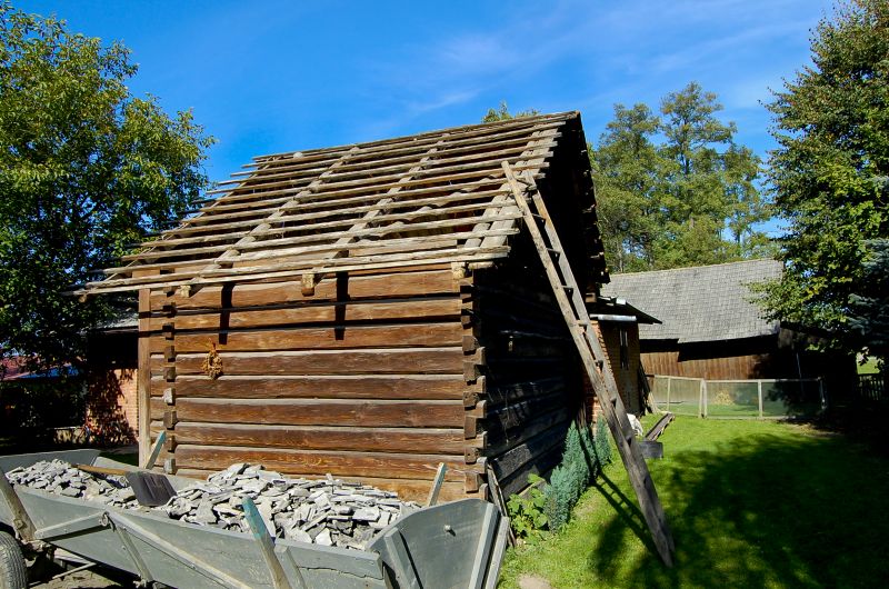 Skilled Log Cabin Carpenters